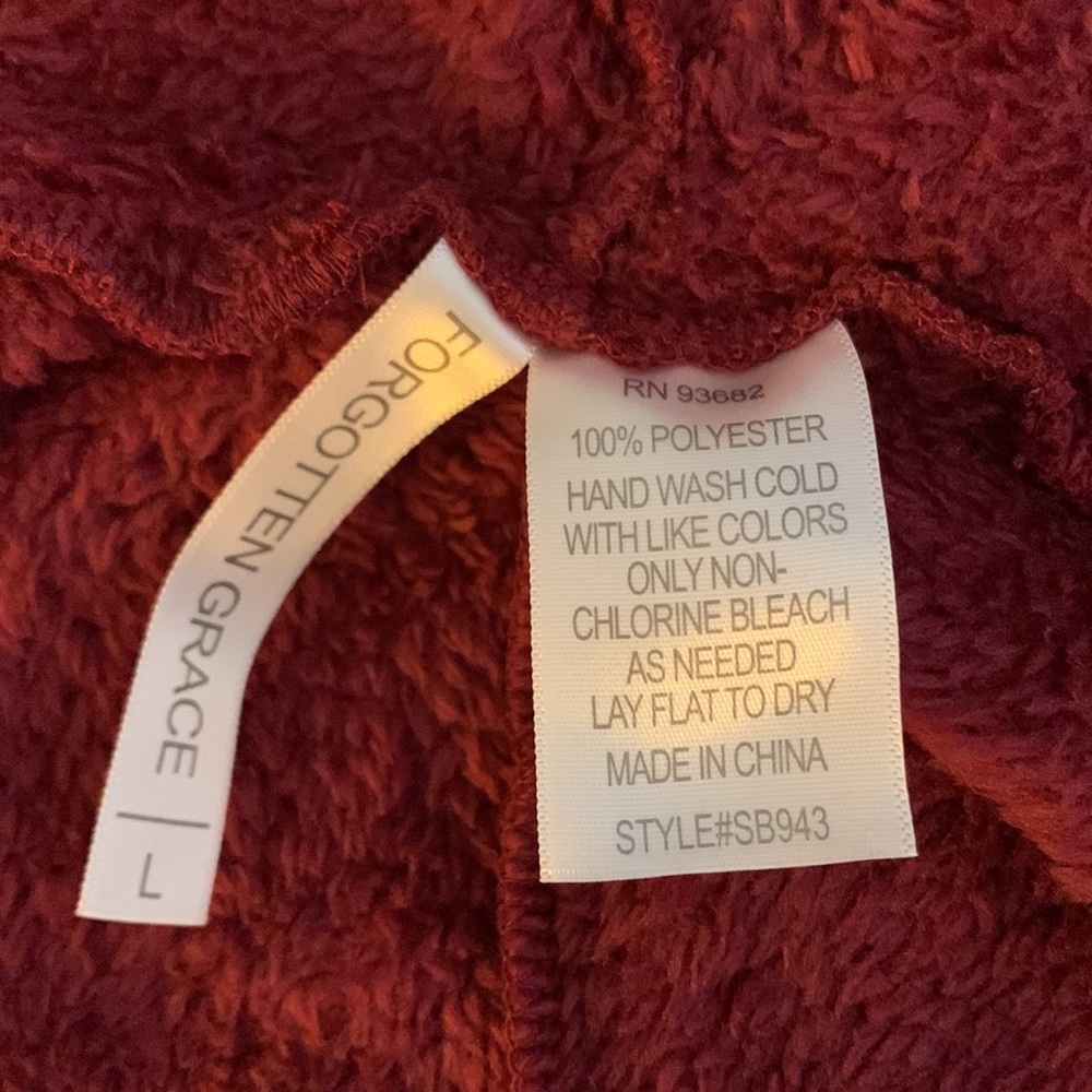 Super soft faux Shearling Hooded Sweater NWT - Picture 2 of 4